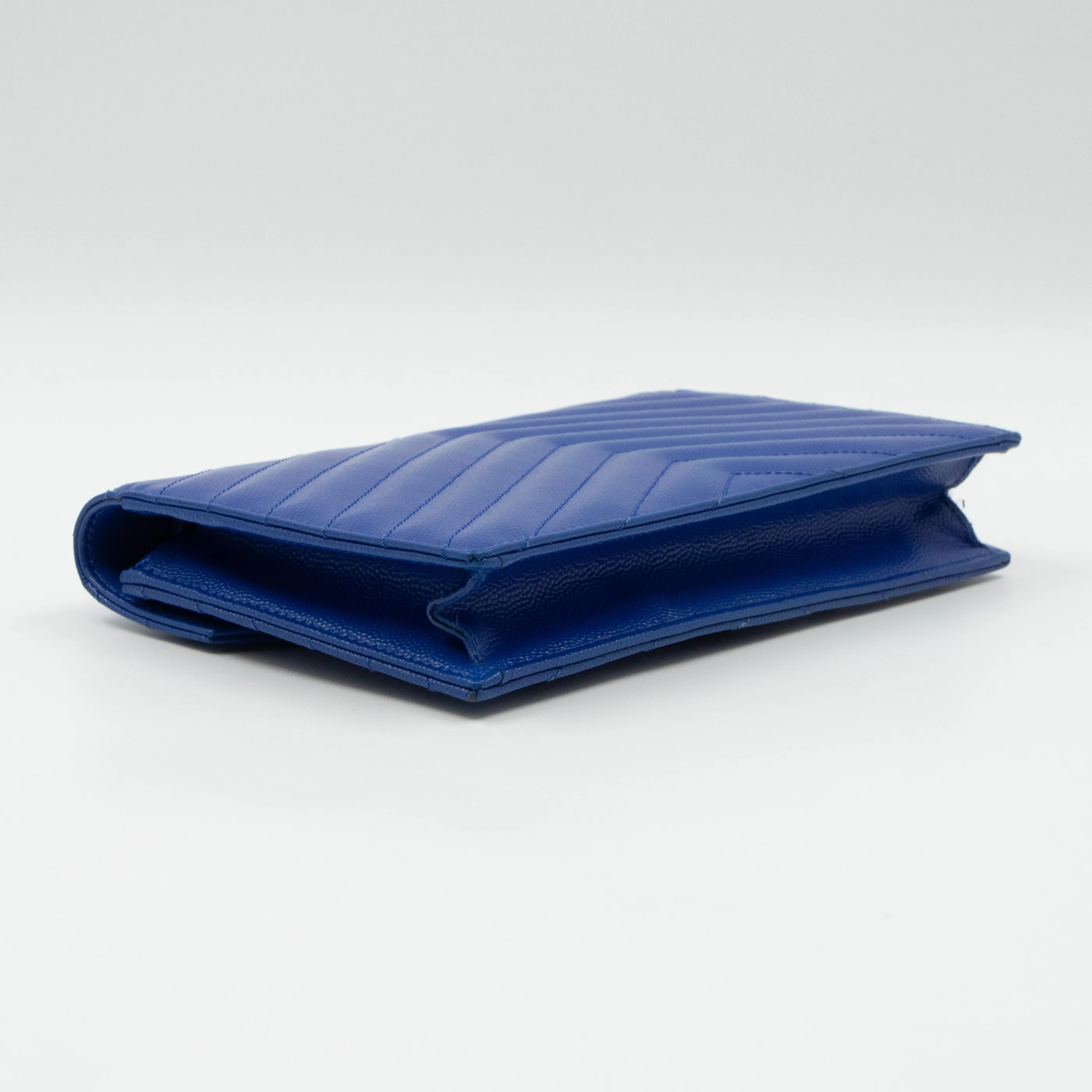 Cassandre Envelope Chain Wallet Blue Grained Leather