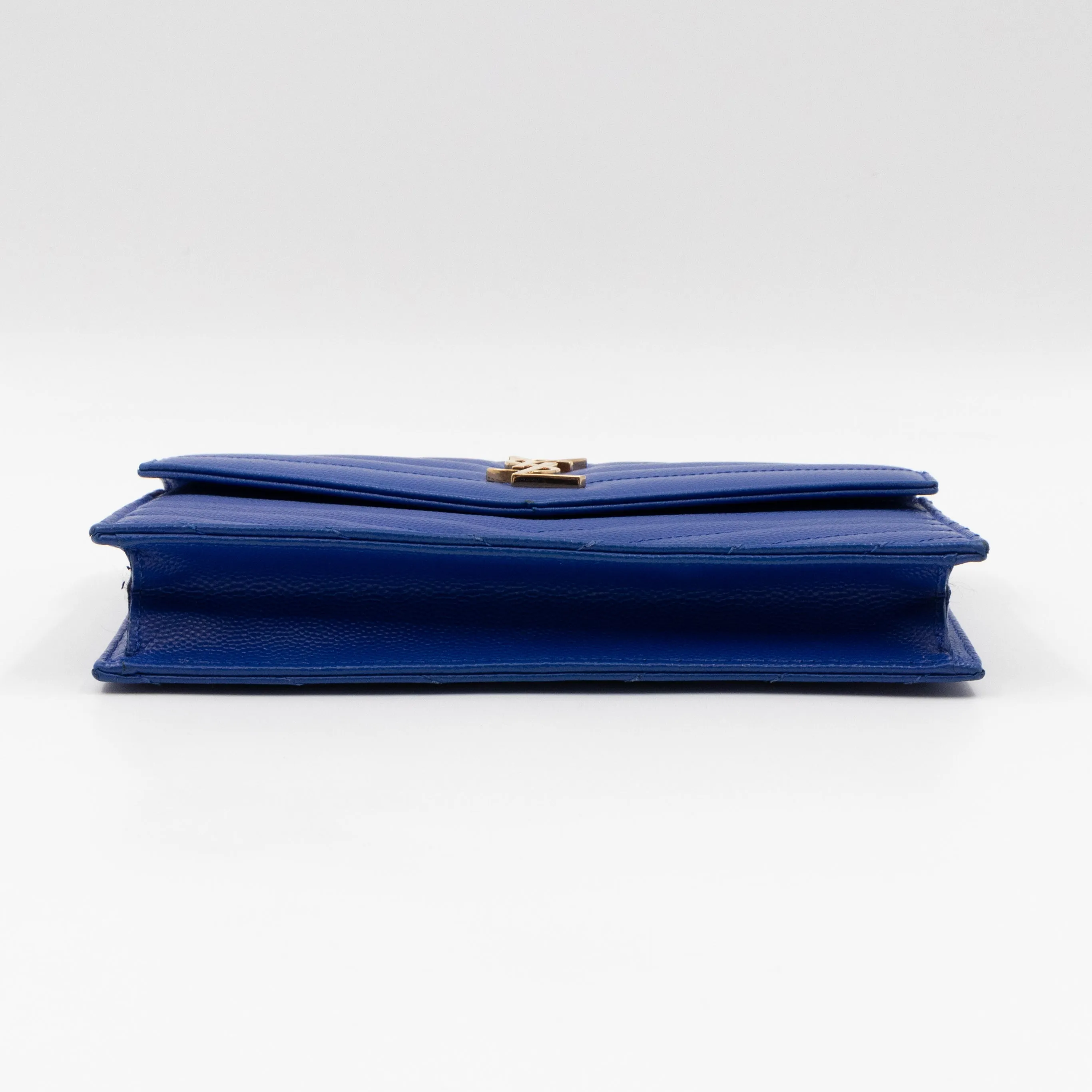 Cassandre Envelope Chain Wallet Blue Grained Leather