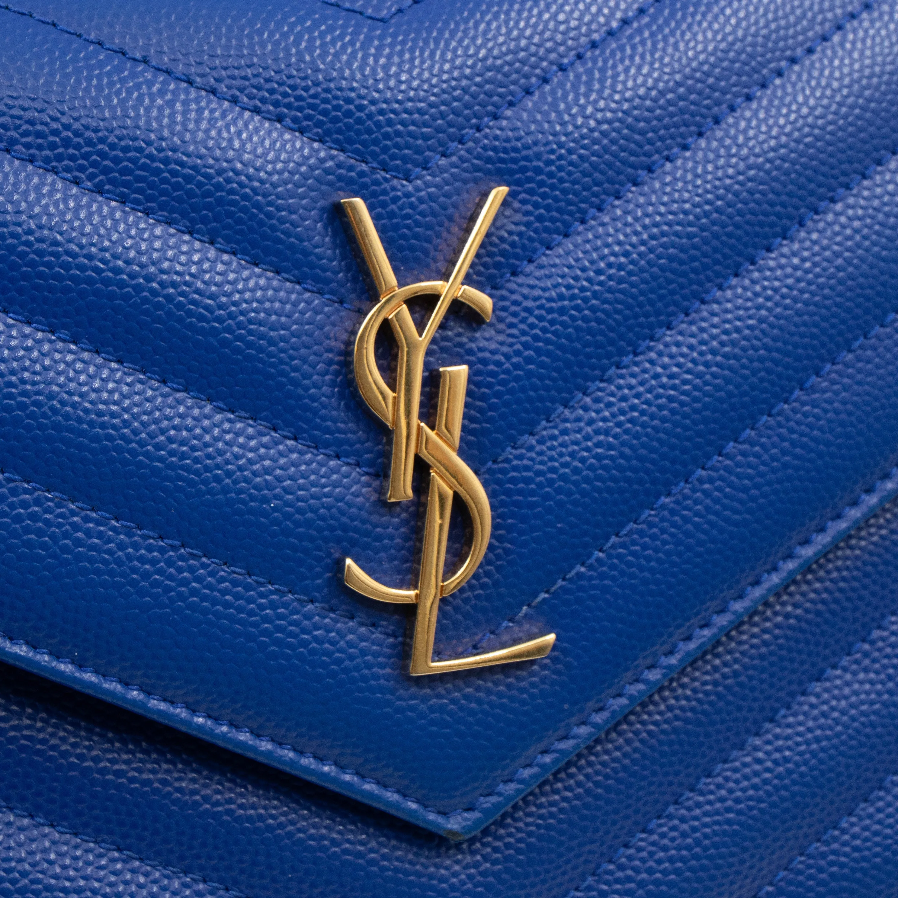 Cassandre Envelope Chain Wallet Blue Grained Leather
