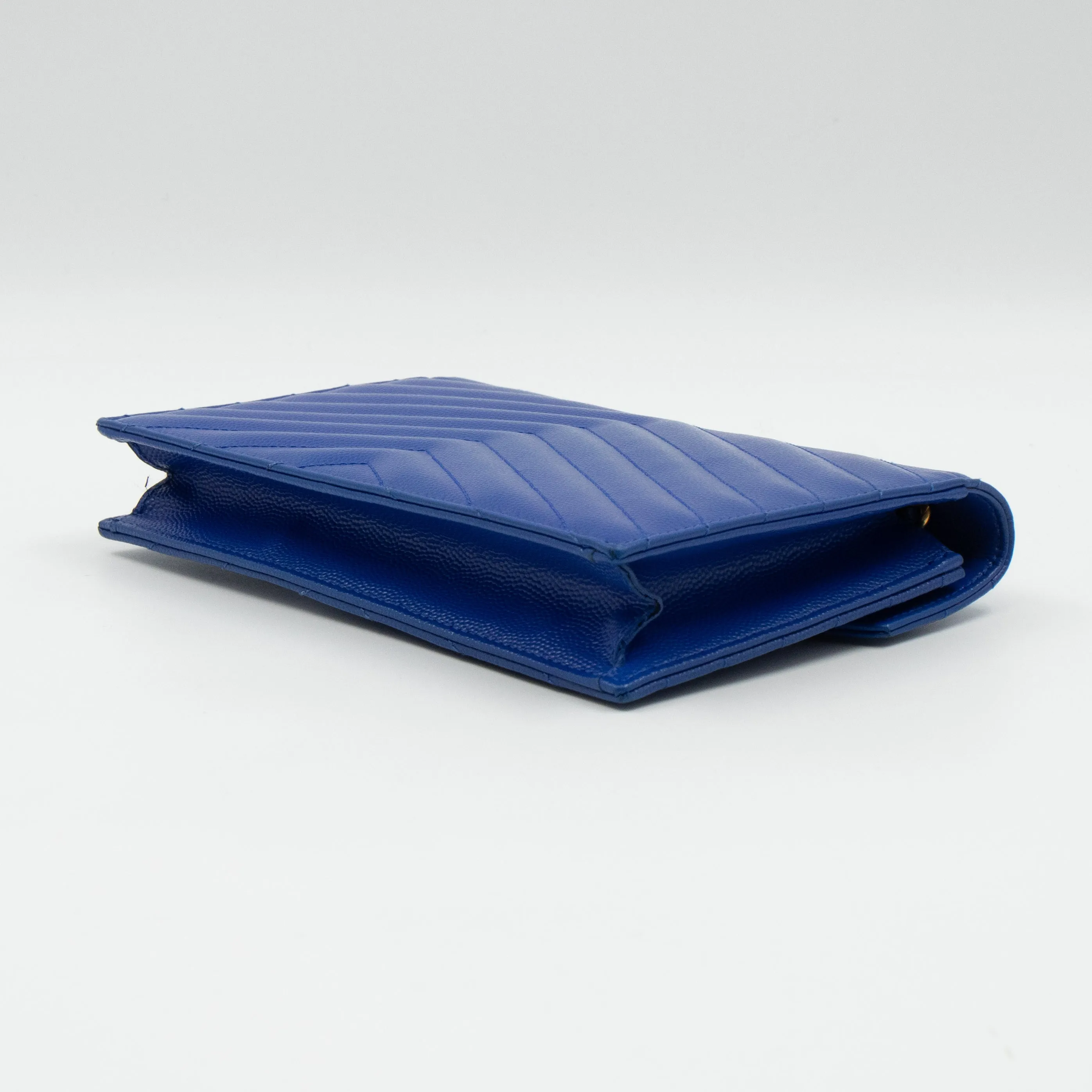Cassandre Envelope Chain Wallet Blue Grained Leather