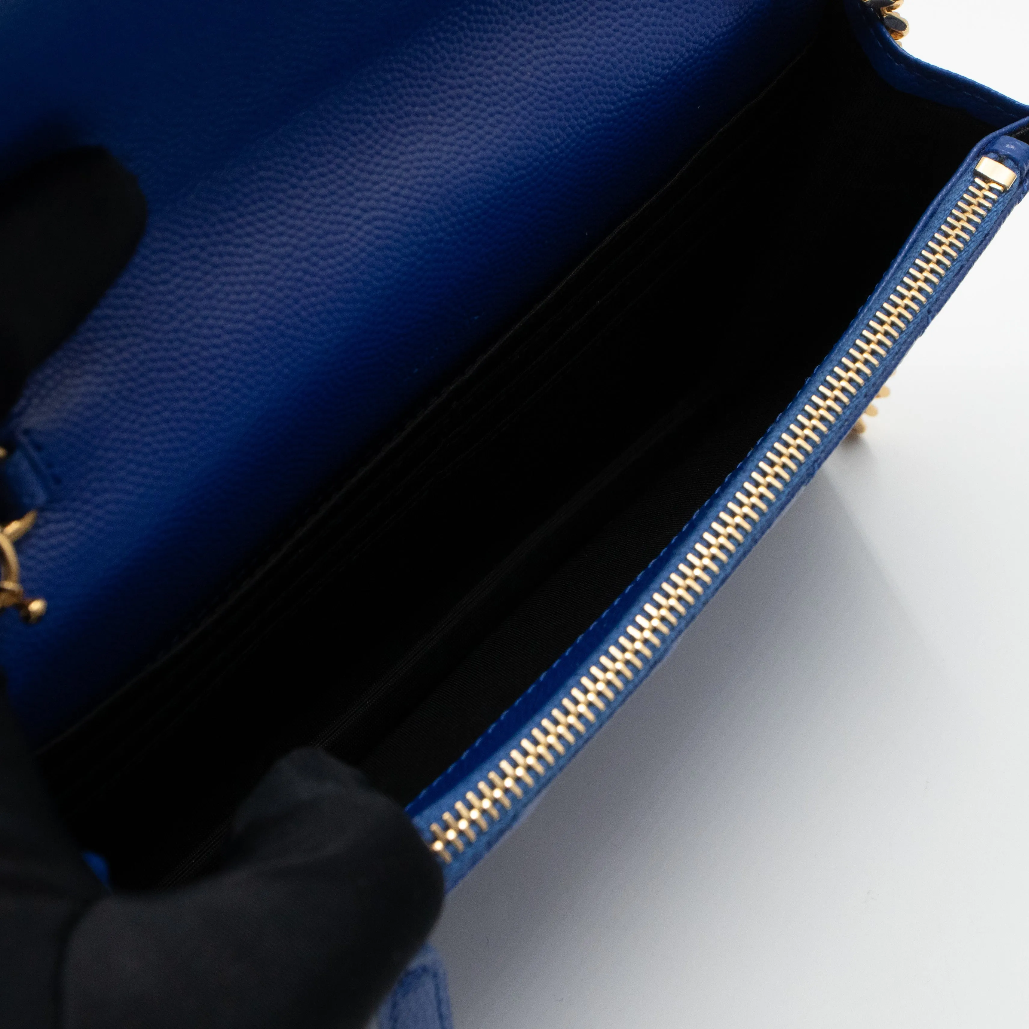 Cassandre Envelope Chain Wallet Blue Grained Leather