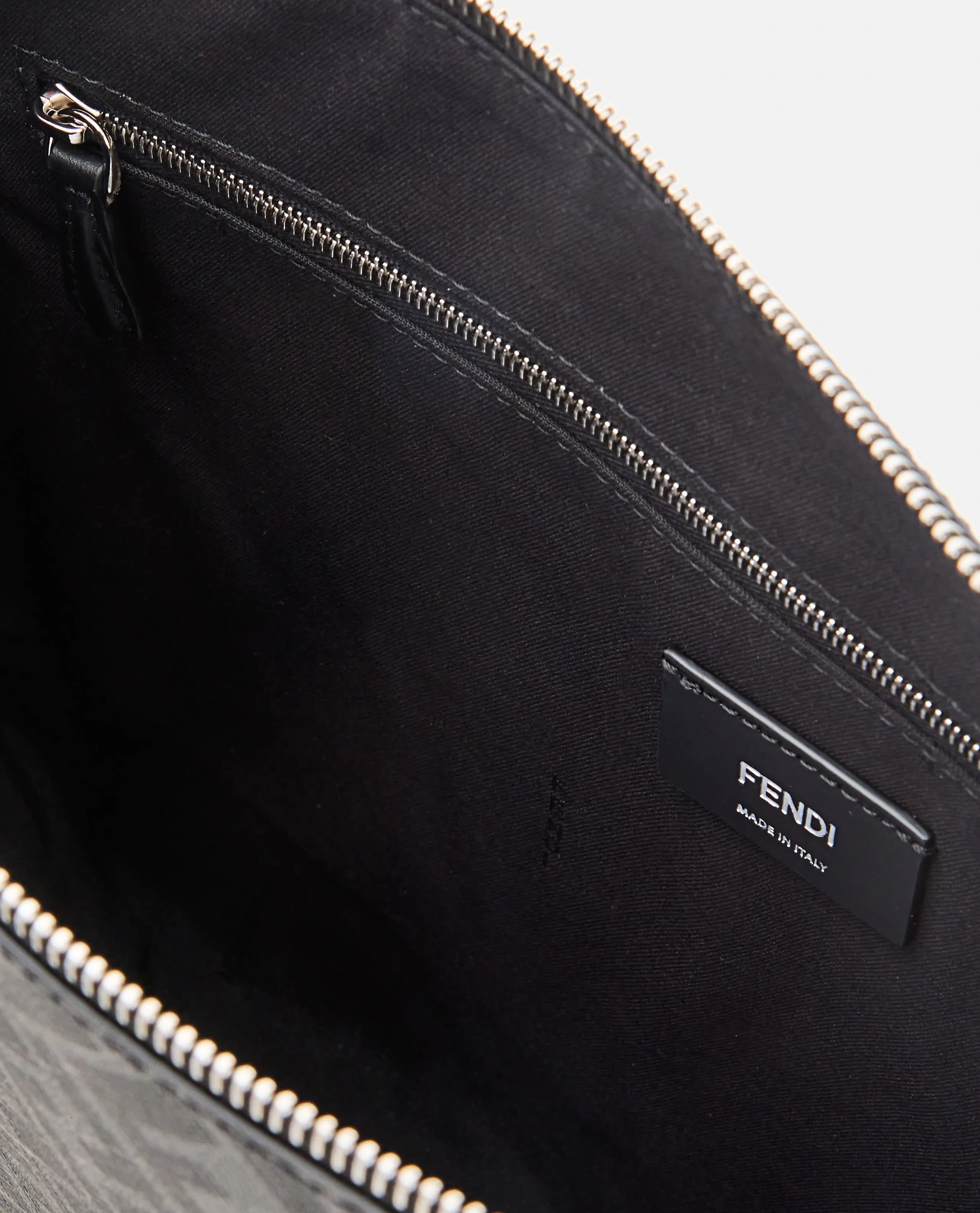 Fendi Men Medium Messenge Tess.Pu Ff 197
