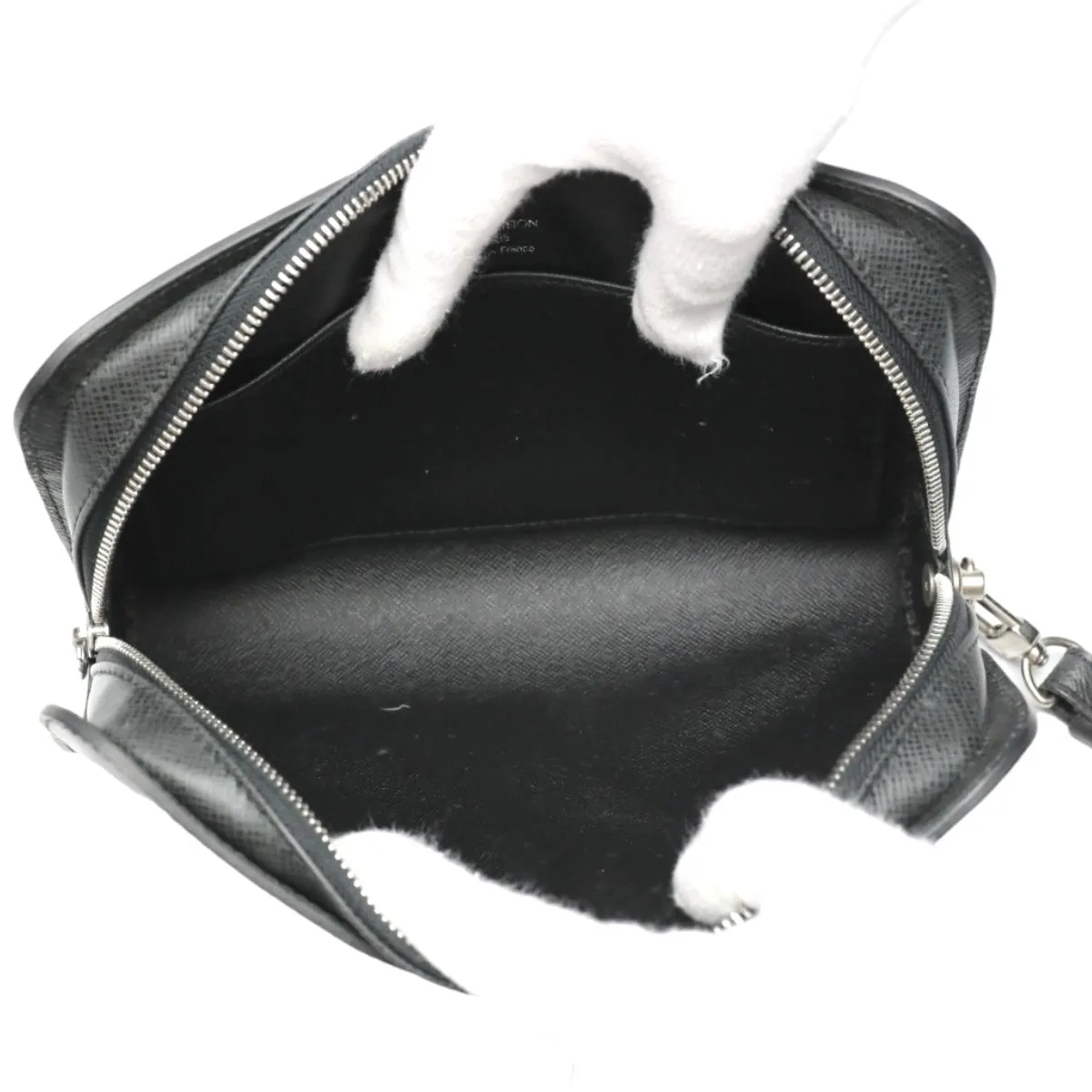 LOUIS VUITTON business bag M30182 Taiga black business bag Taiga Baikal Aldwards mens Used